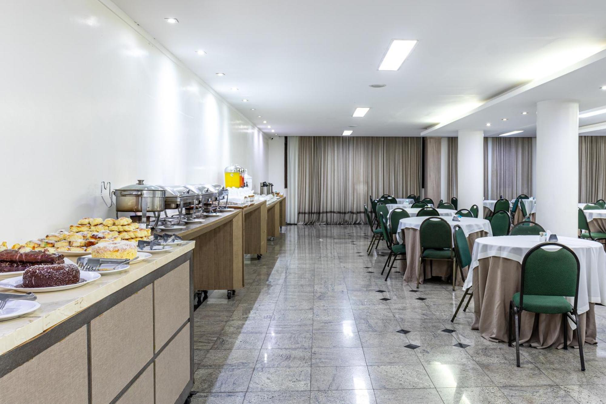 Umuarama Plaza Hotel By Castelo Itaipava Гояния Екстериор снимка