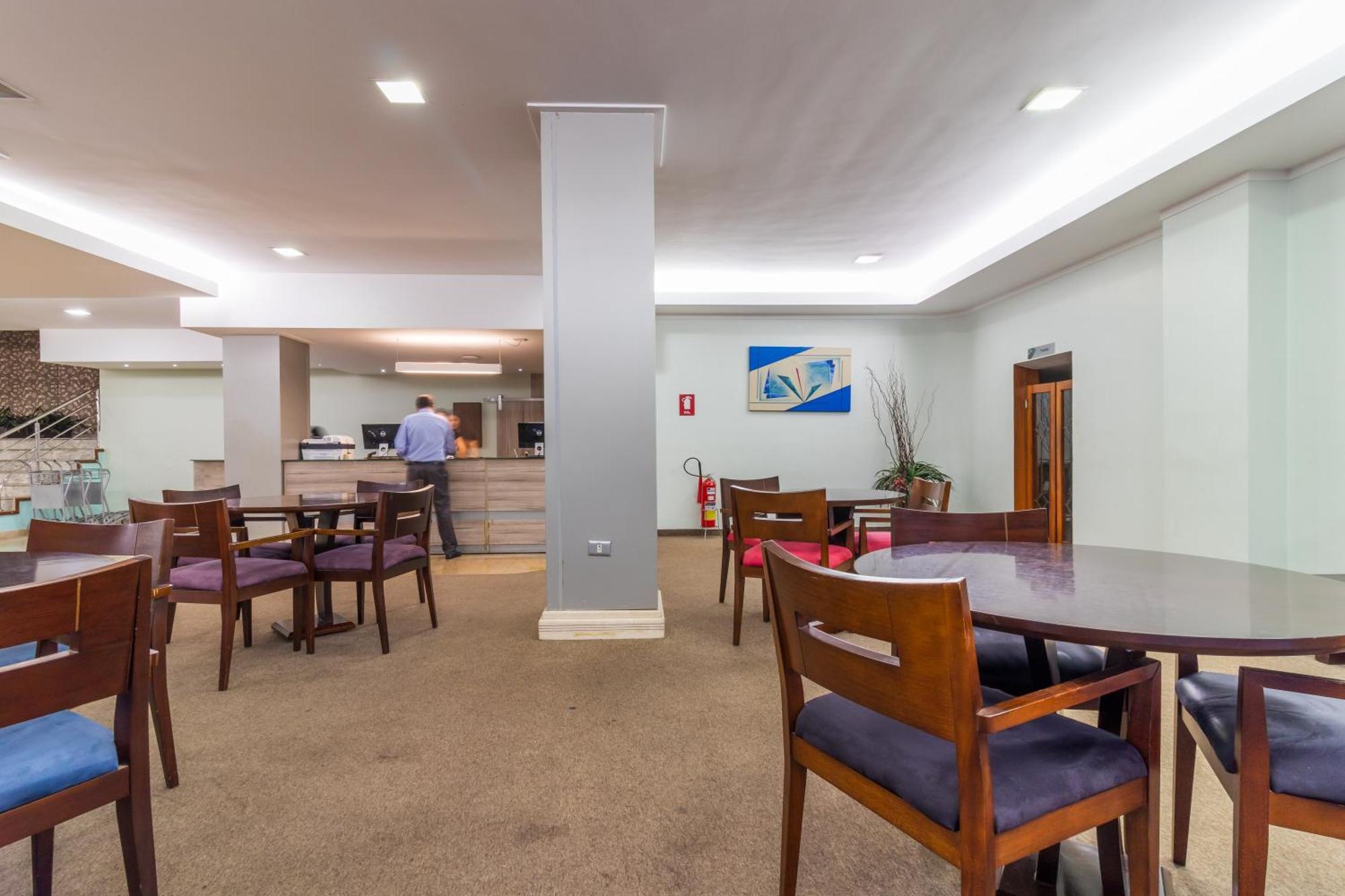 Umuarama Plaza Hotel By Castelo Itaipava Гояния Екстериор снимка